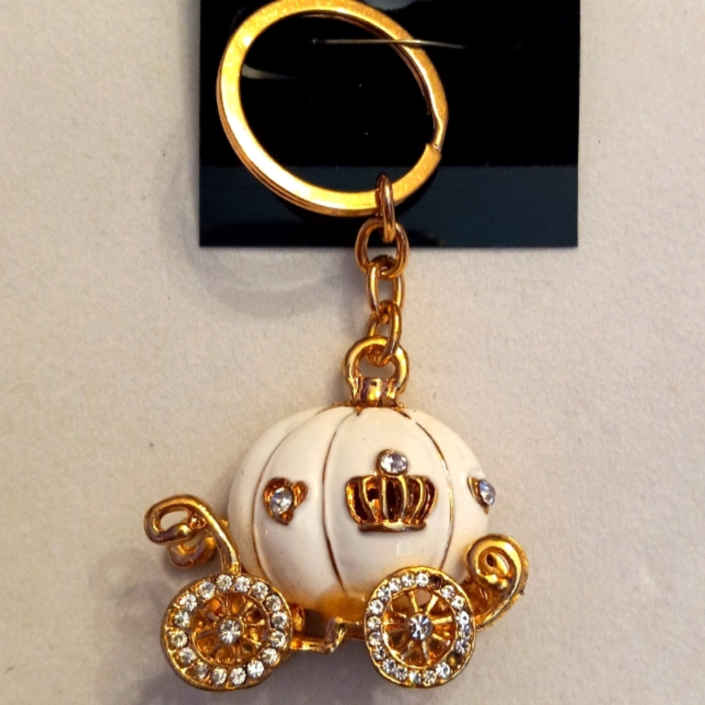 Cinderella Carriage Keychain